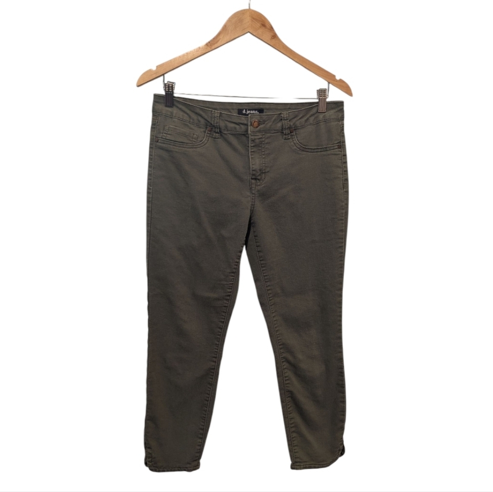 d. jeans Women's Olive Green Ankle Jeans Size 8